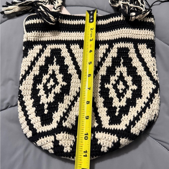 Black and White Women's Purse - Picture 5 of 5